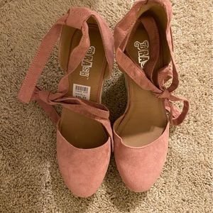Women’s blush lace up wedges